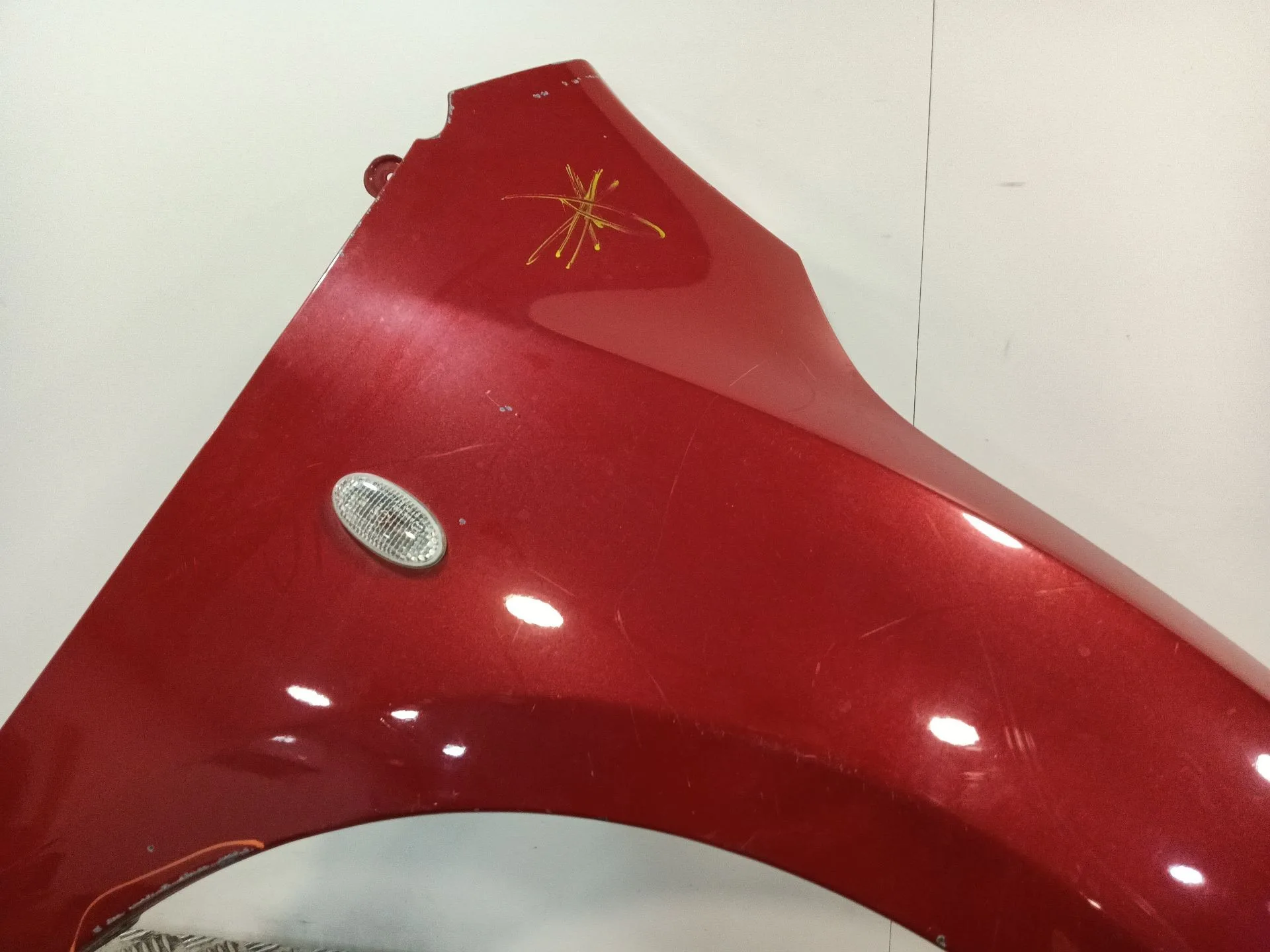 Aleta Delantera Derecha para Mazda 3 Lim. (Bl)