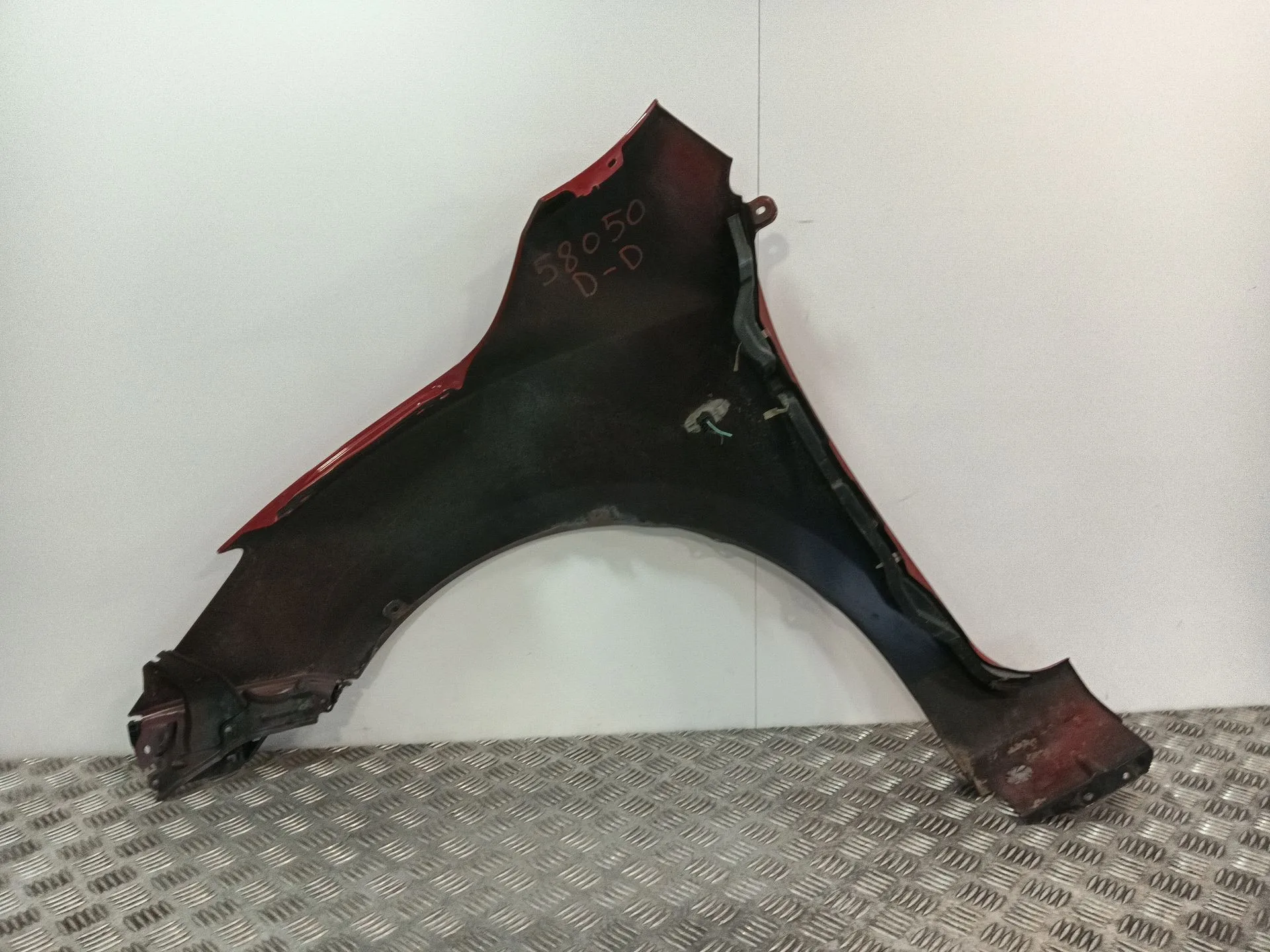 Aleta Delantera Derecha para Mazda 3 Lim. (Bl)