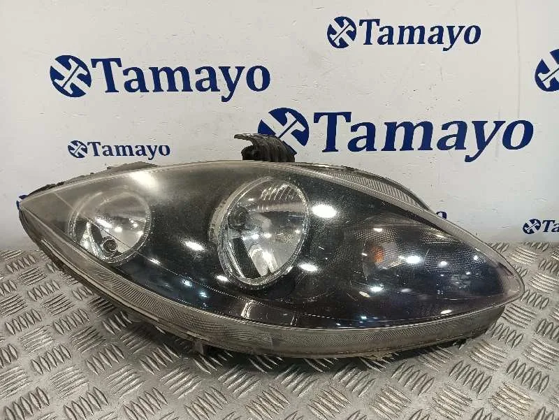 Faro Derecho para Seat Toledo (5P2)