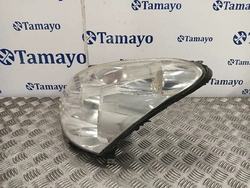 Faro Izquierdo para Toyota Corolla Verso (R1)