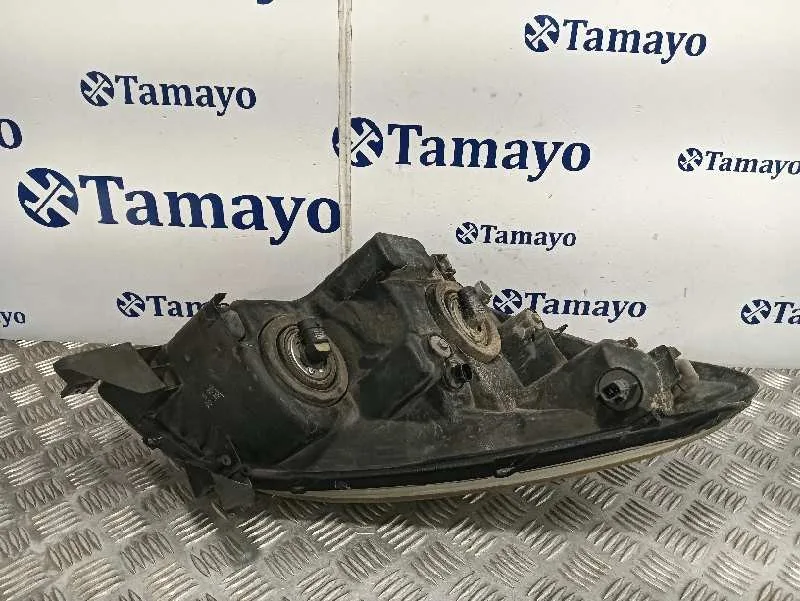 Faro Izquierdo para Toyota Corolla Verso (R1)