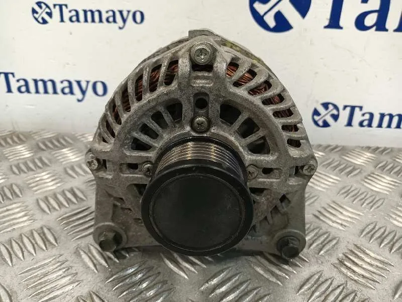 Alternador para Nissan Juke (F15)