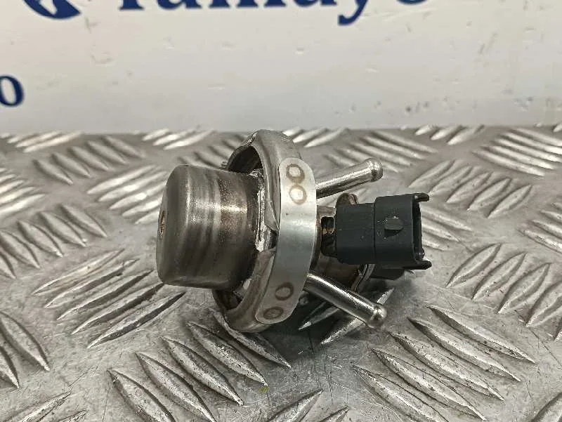 Inyector para Bmw X6 (F16, F86)
