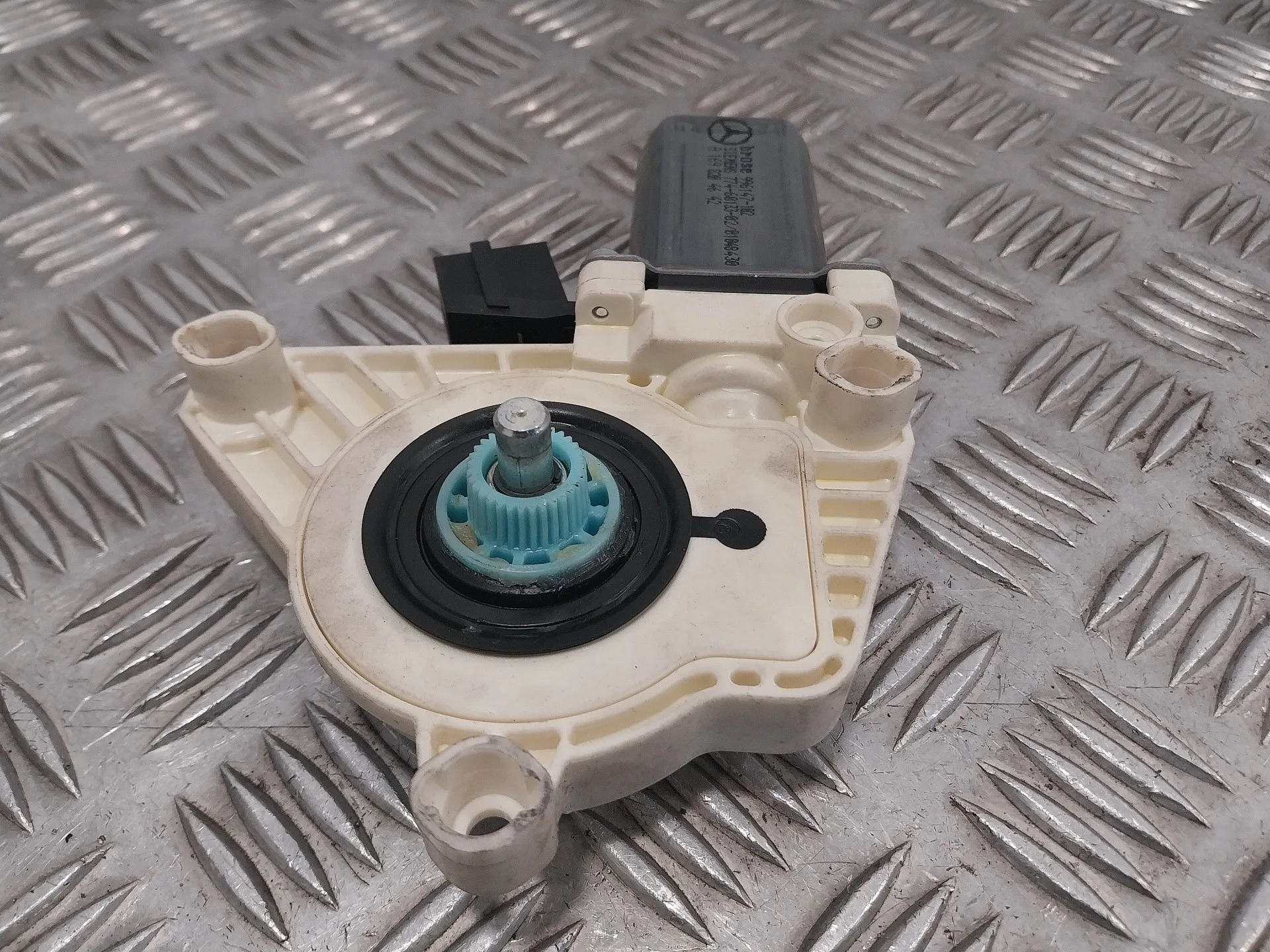 Motor Elevalunas Trasero Derecho para Mercedes-Benz Clase B (W245)