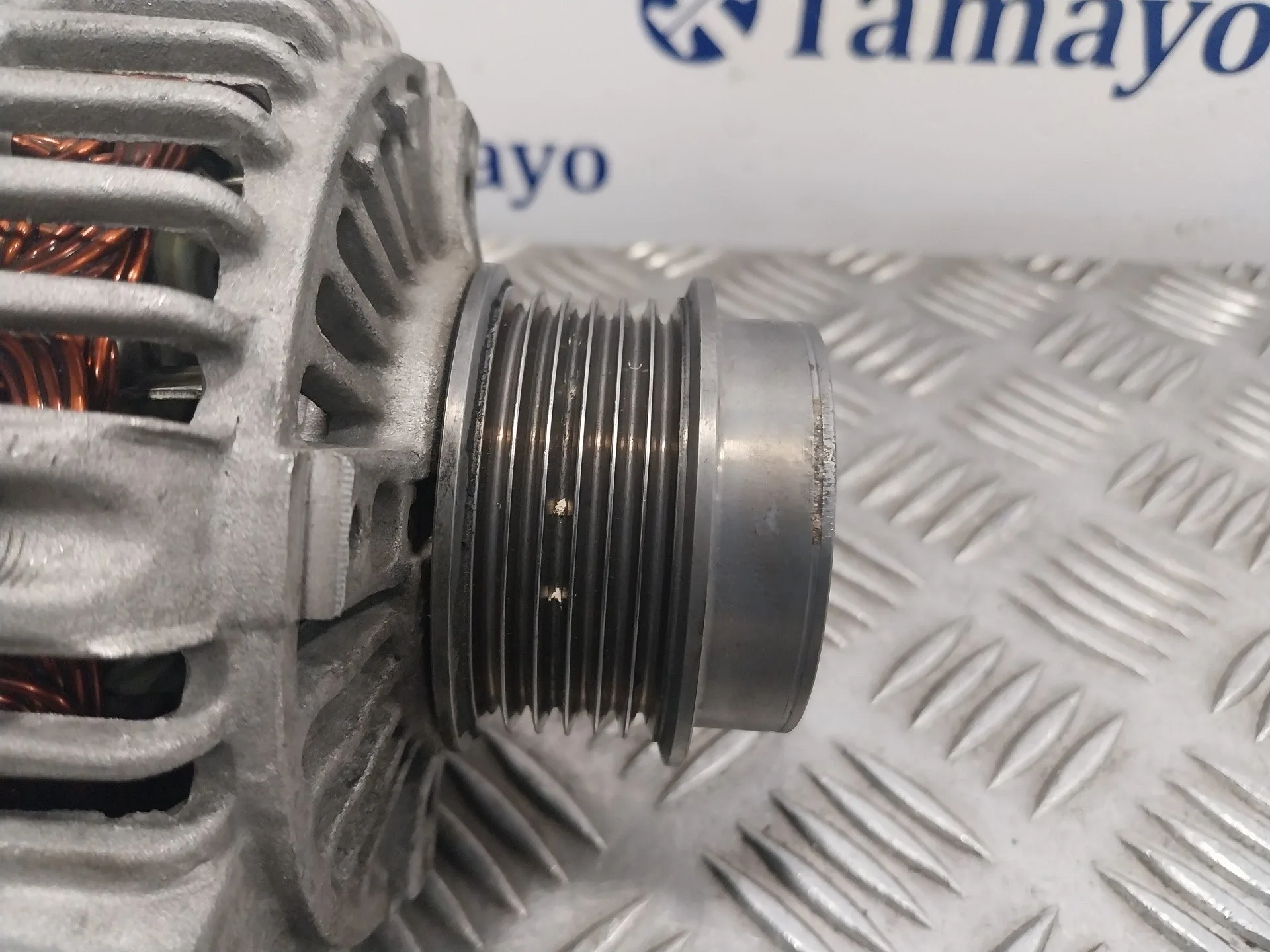 Alternador para Chrysler Jeep Cherokee (Kj)