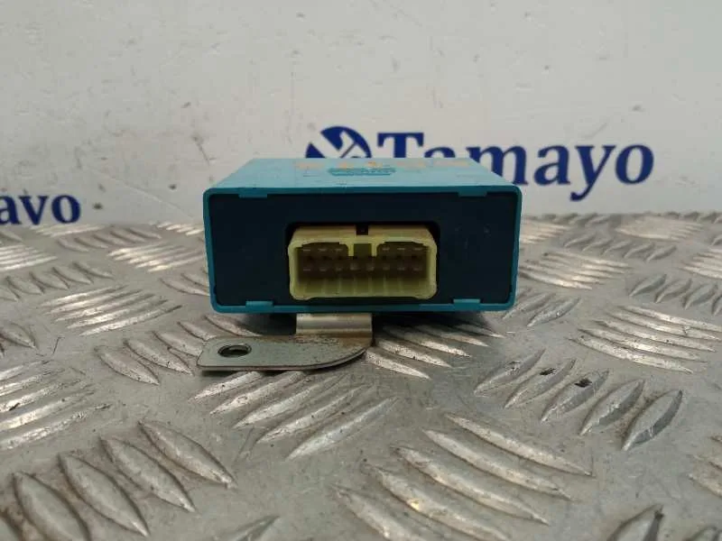Rele para Mitsubishi Montero (V20/V40)