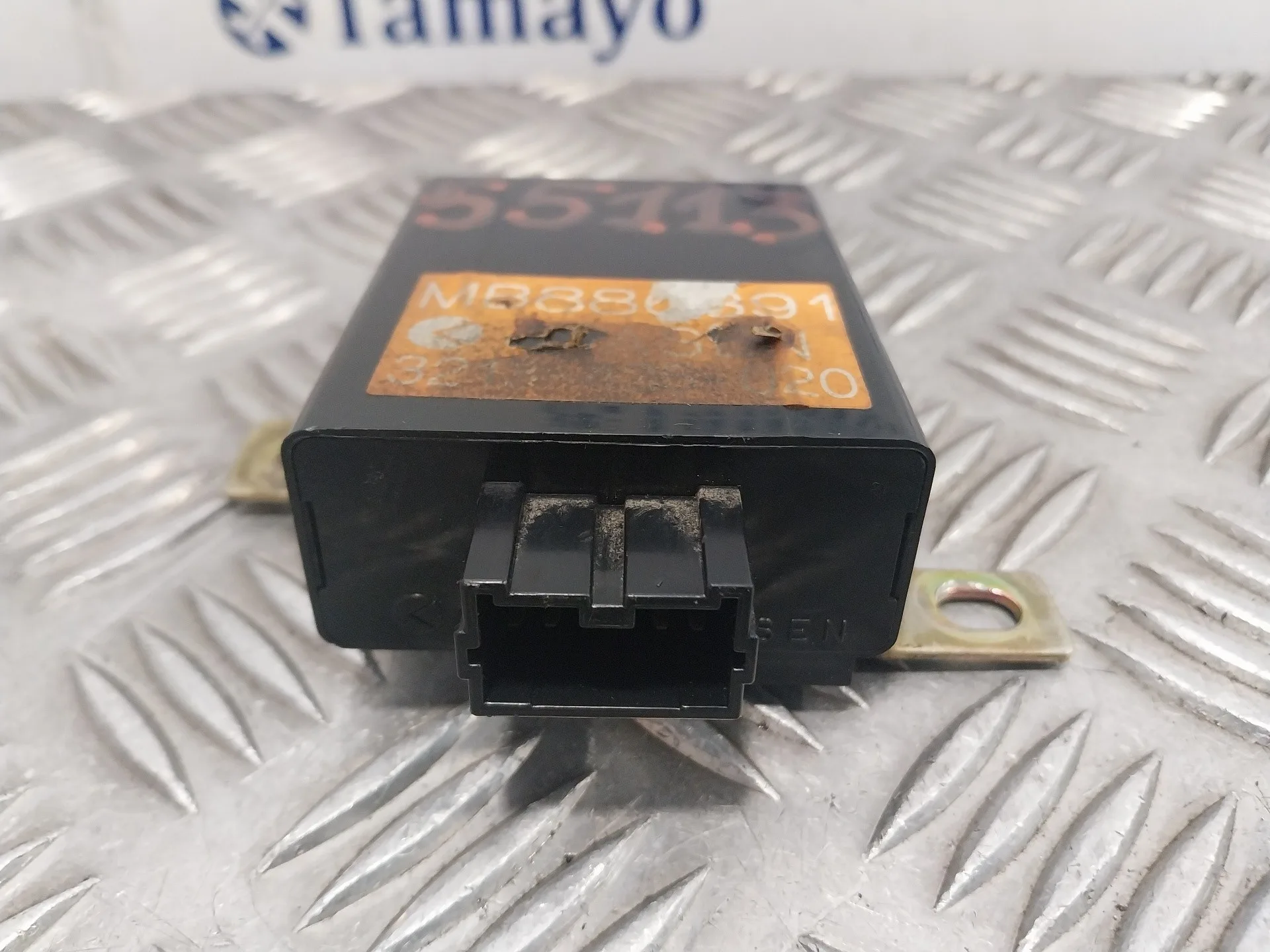 Rele para Mitsubishi Montero (V20/V40)