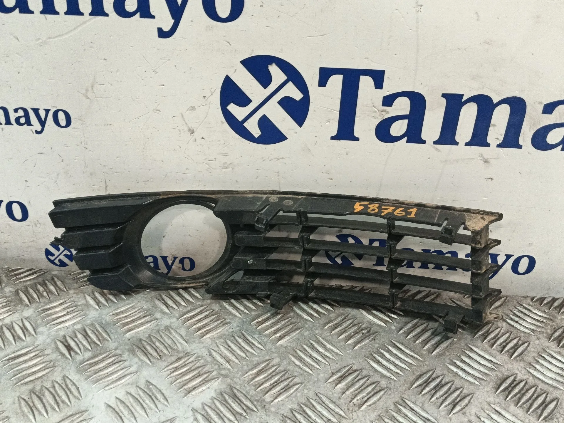 Rejilla Paragolpes Izquierda para Audi A4 Berlina (8E)