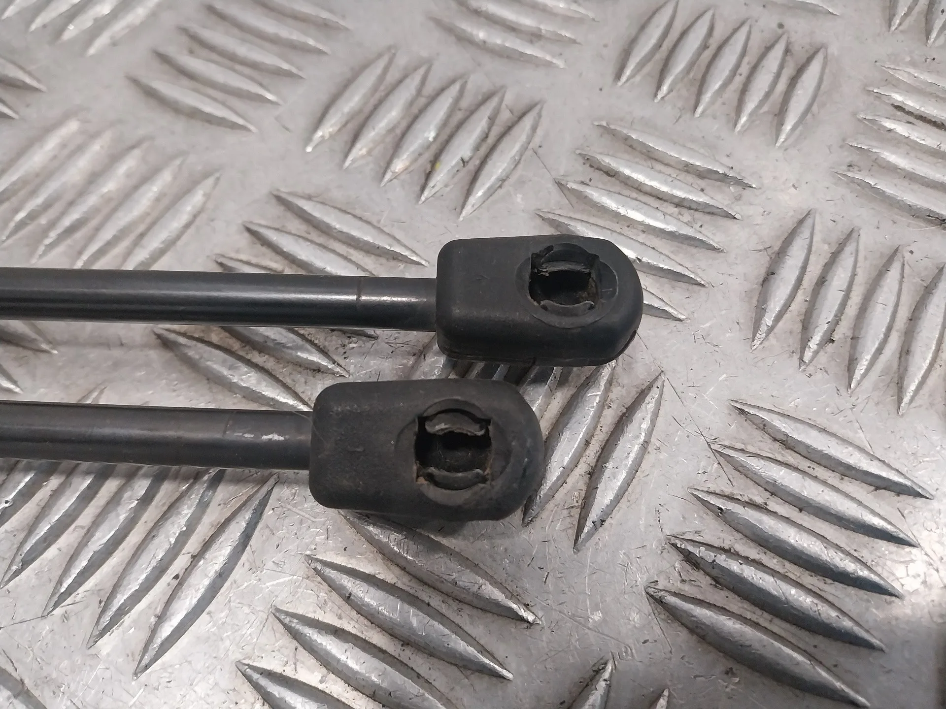 Amortiguadores Maletero / Porton para Audi A3 Sportback (8P)