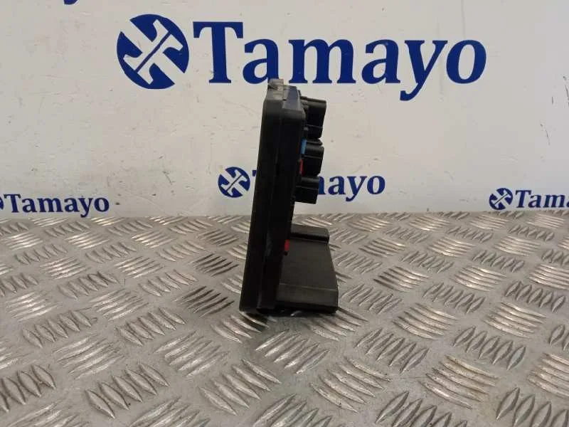 Caja Reles / Fusibles para Nissan Qashqai (J10)