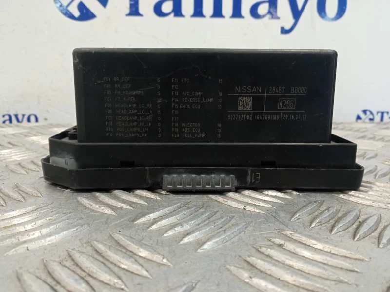 Caja Reles / Fusibles para Nissan Qashqai (J10)