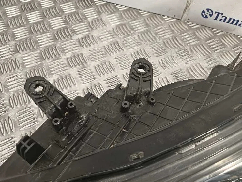 Faro Izquierdo para Hyundai I30 (Gd)