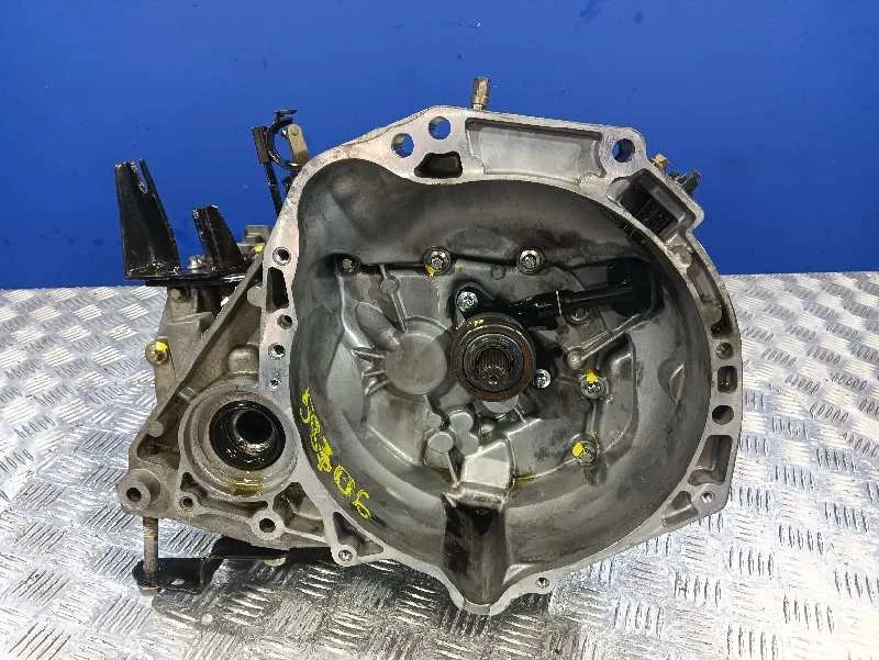 Caja Cambios para Nissan Micra (K12E)