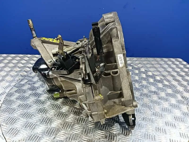 Caja Cambios para Nissan Micra (K12E)