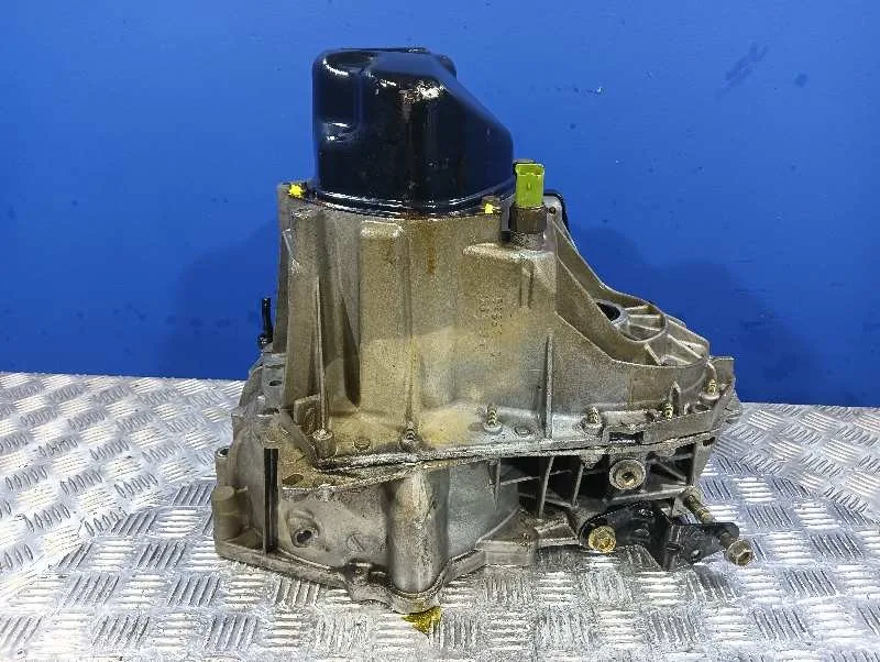 Caja Cambios para Nissan Micra (K12E)