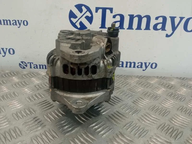 Alternador para Mitsubishi Space Wagon (N80/N90)