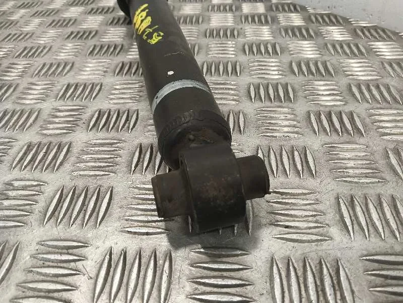Amortiguador Trasero Derecho para Toyota Prius (Nhw30)