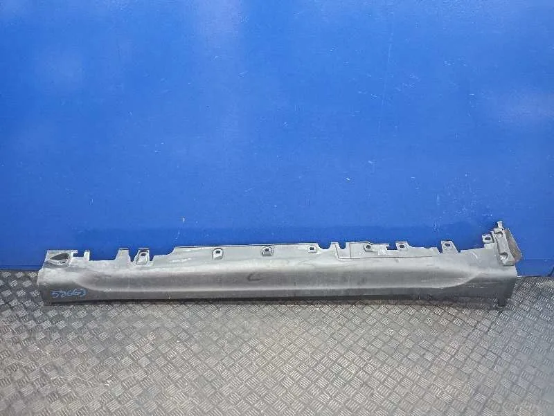 Faldon Lateral para Bmw X6 (F16, F86)