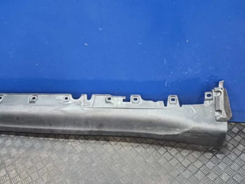 Faldon Lateral para Bmw X6 (F16, F86)