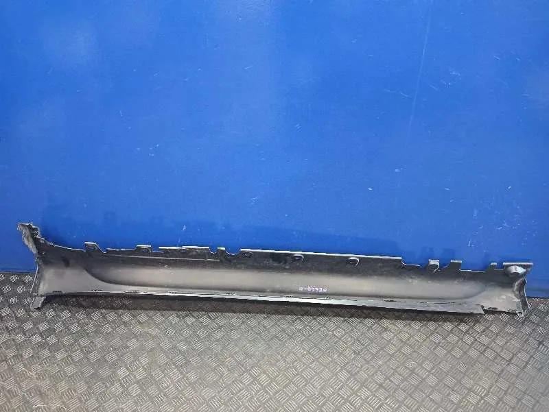 Faldon Lateral para Bmw X6 (F16, F86)