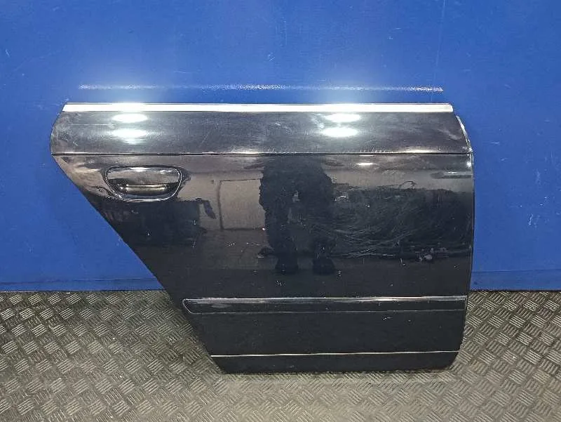 Puerta Trasera Derecha para Audi A4 Berlina (8E)