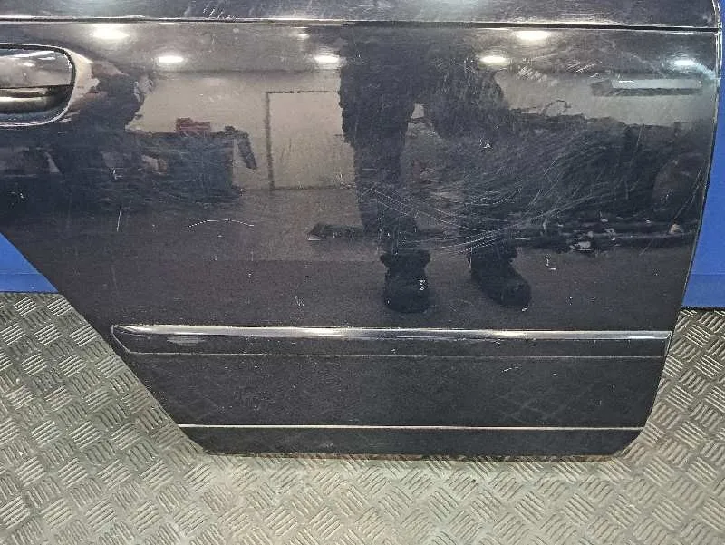 Puerta Trasera Derecha para Audi A4 Berlina (8E)