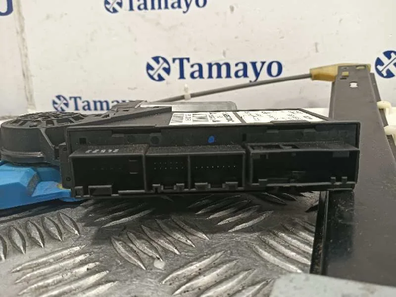 Elevalunas Trasero Derecho para Audi A4 Avant (8E)