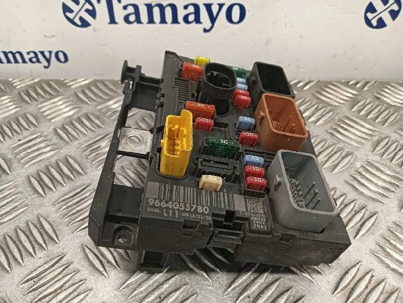 Caja Reles / Fusibles para Peugeot 207
