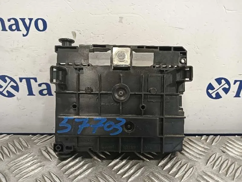 Caja Reles / Fusibles para Peugeot 207