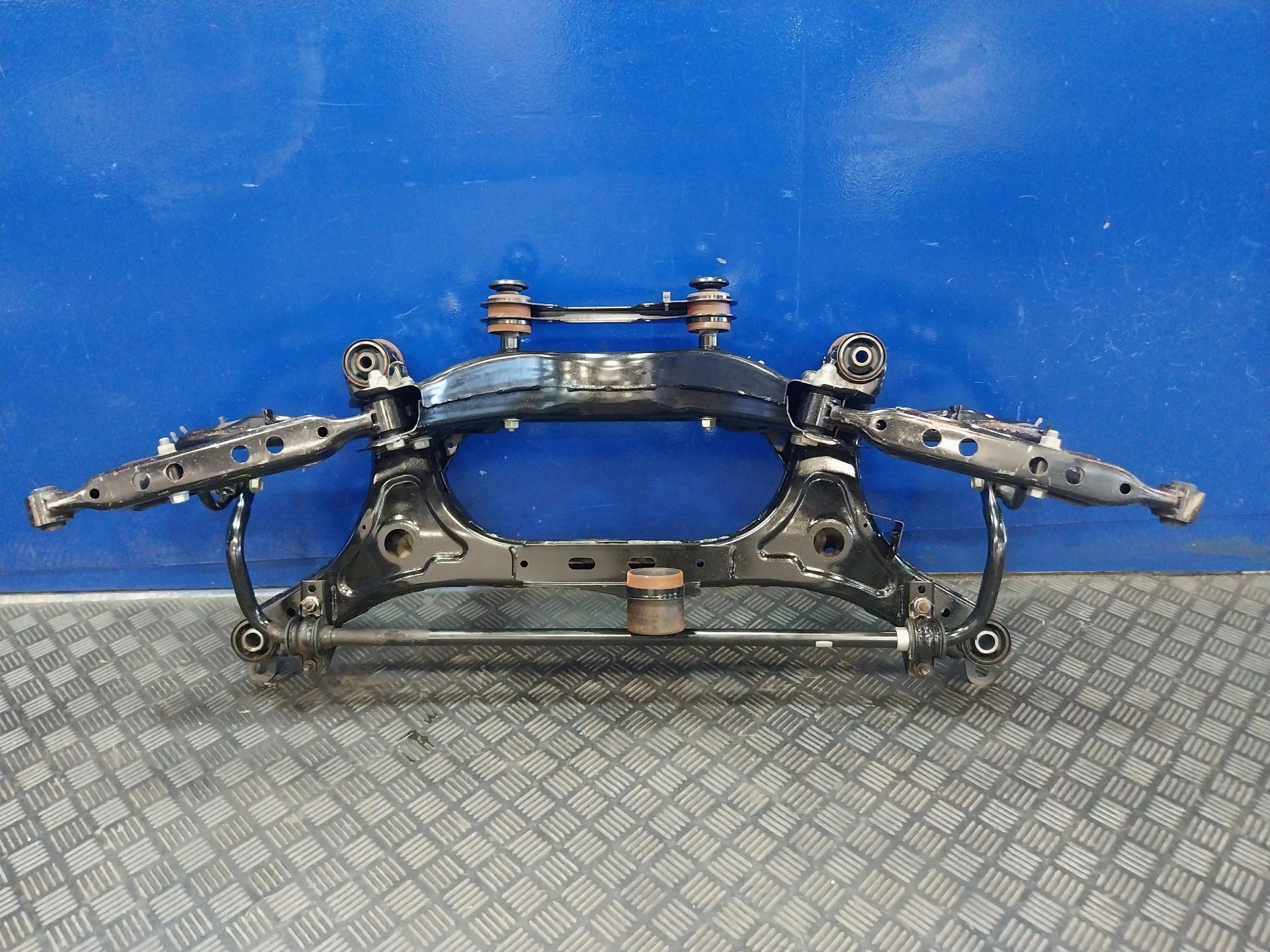 Puente Delantero para Nissan Juke (F15)