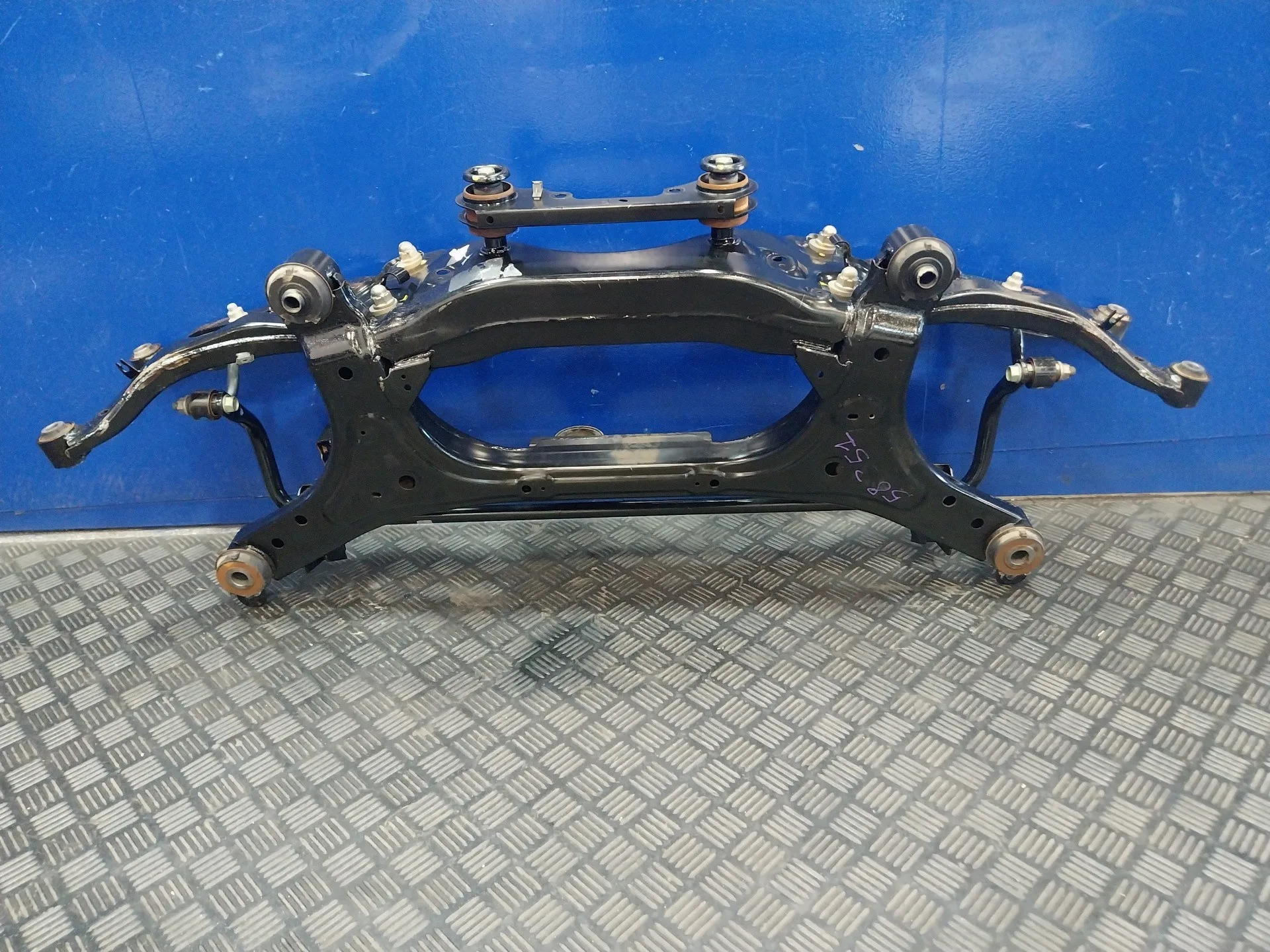 Puente Delantero para Nissan Juke (F15)