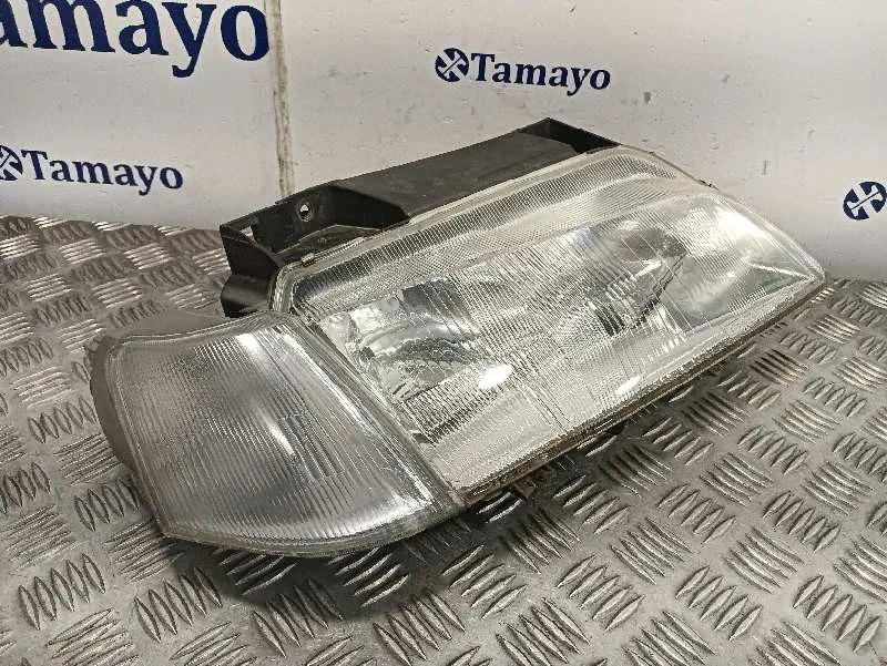 Faro Derecho para Citroën Xantia Berlina