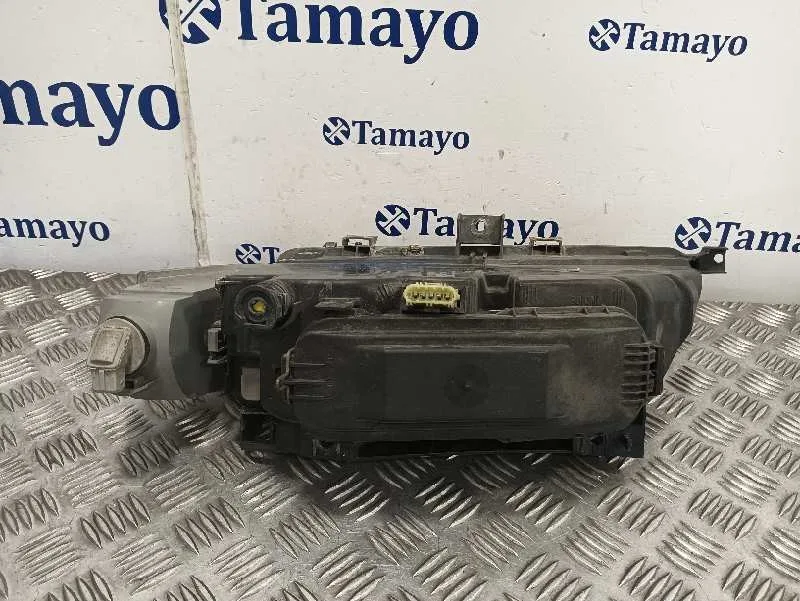 Faro Derecho para Citroën Xantia Berlina