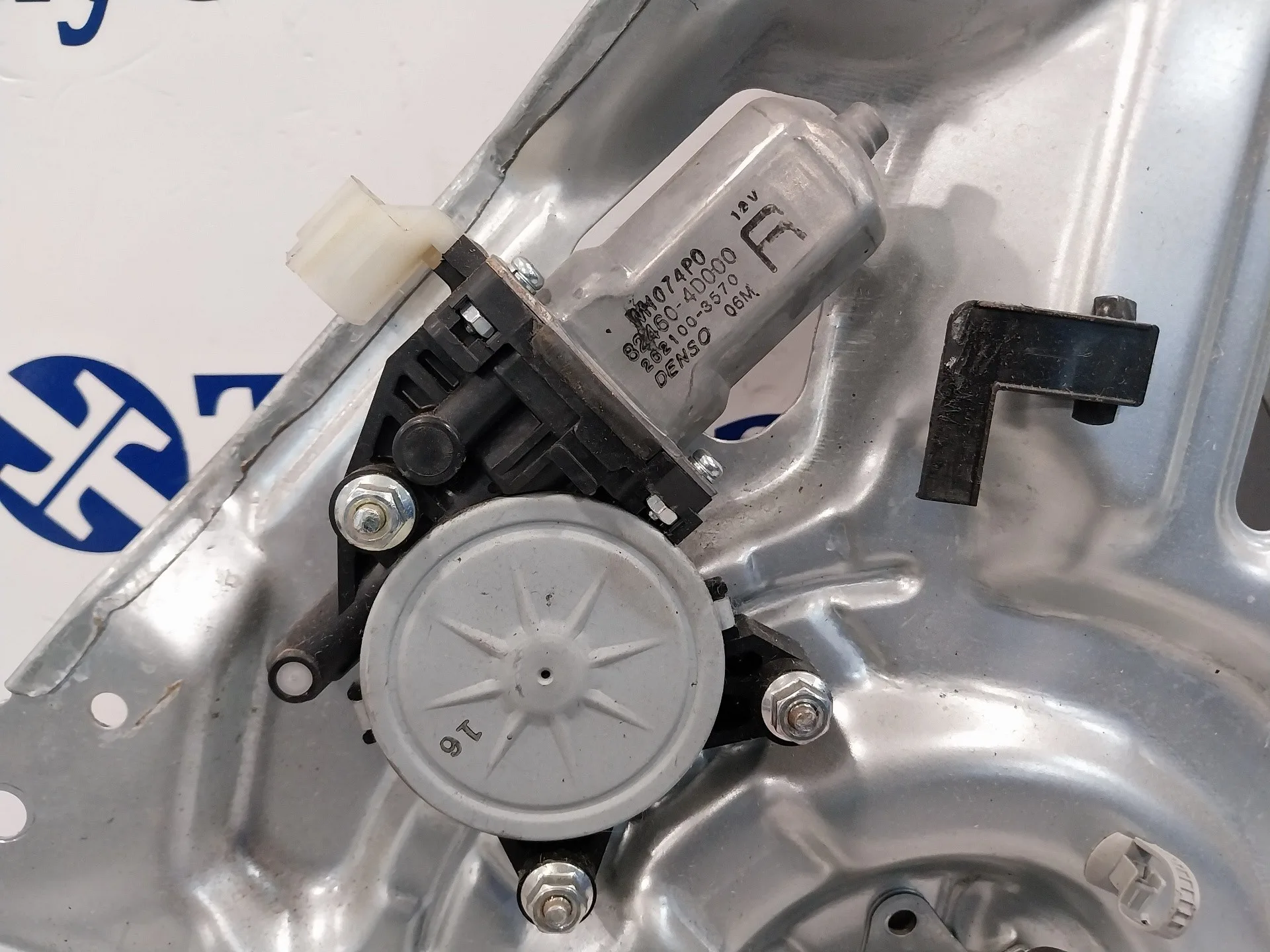 Elevalunas Delantero Derecho para Kia Carnival