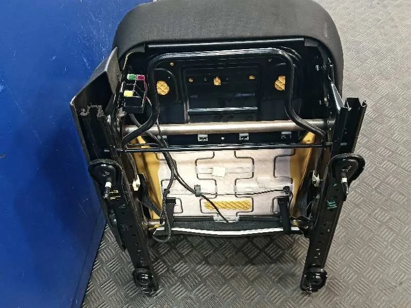 Asiento Delantero Derecho para Ford Fiesta (Ccn)