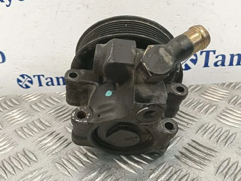 Bomba Direccion para Ford Transit, Caja Cerr. Largo 95