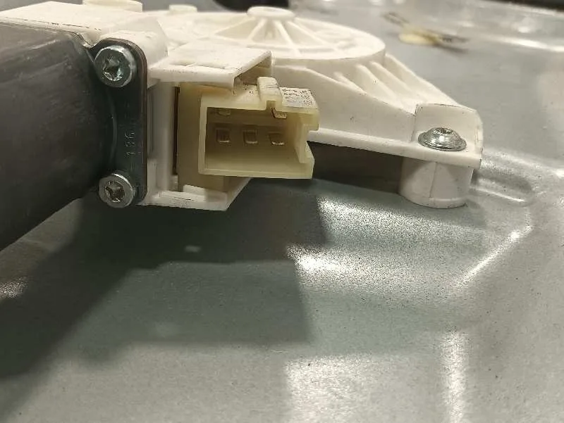 Motor Elevalunas Delantero Izquierdo para Mercedes-Benz Clase M (W164)
