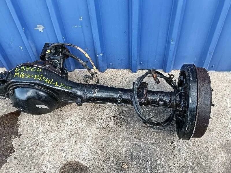 Puente Trasero para Mitsubishi L 200 (Ka0/Kb0)