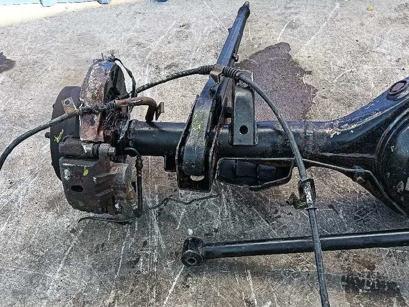 Puente Trasero para Mitsubishi Montero (V20/V40)