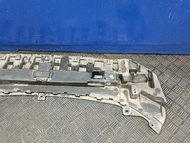 Travesano Inferior para Ford Fiesta (Ccn)