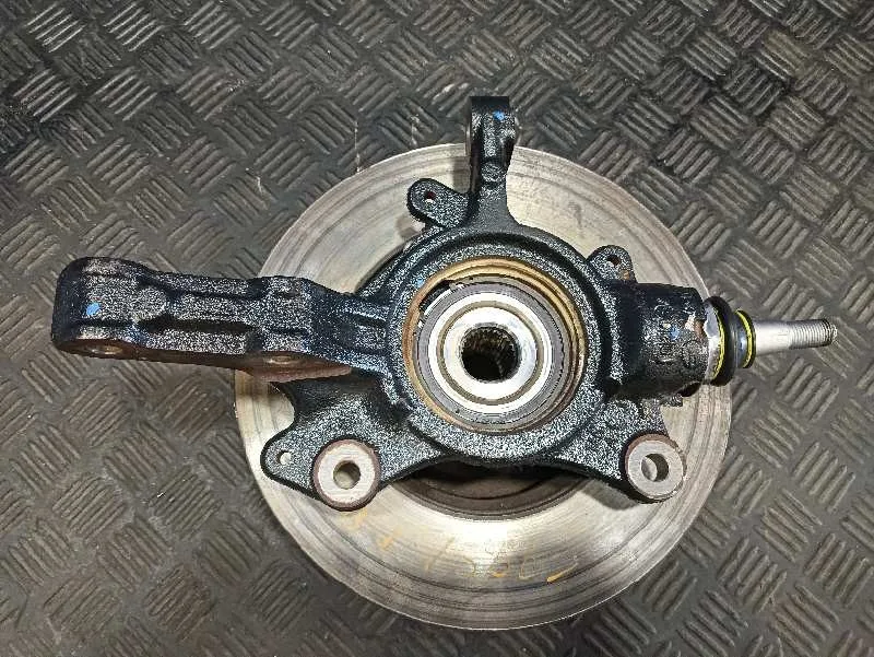 Mangueta Delantera Derecha para Nissan Interstar