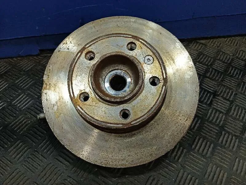 Mangueta Delantera Derecha para Nissan Interstar
