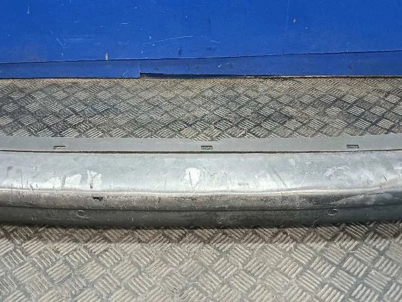 Paragolpes Trasero para Volkswagen T5 Transporter (7E)