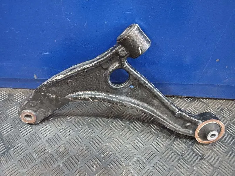 Brazo Suspension Inferior Delantero Izquierdo para Nissan Interstar
