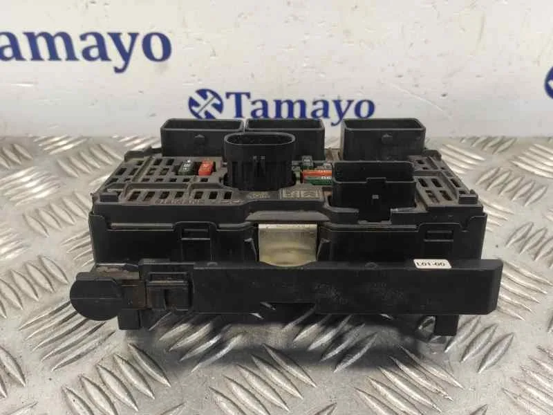 Caja Reles / Fusibles para Peugeot 407 Sw