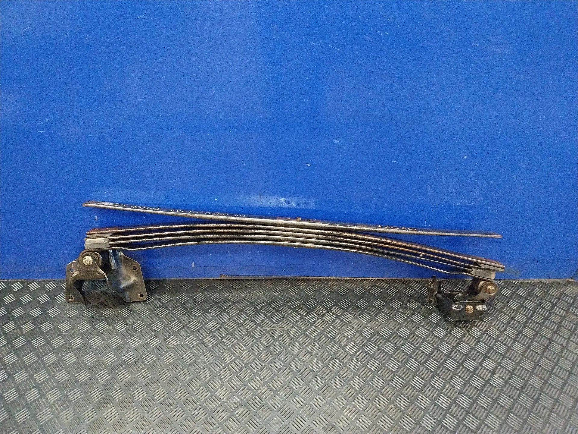 Ballesta Trasera para Ford Transit, Caja Cerr. Largo 95