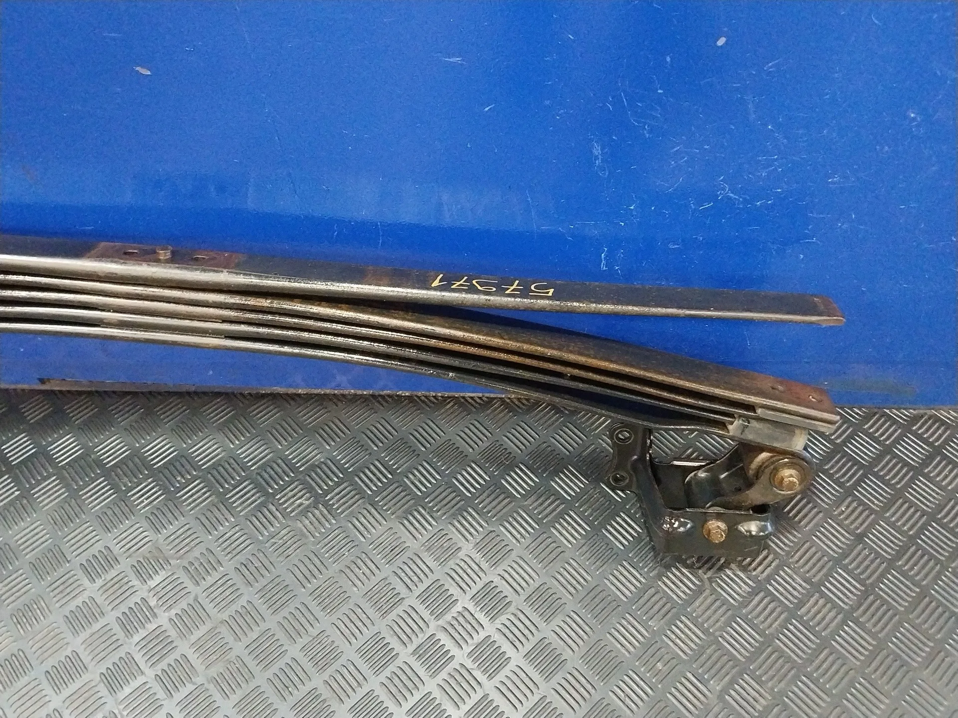 Ballesta Trasera para Ford Transit, Caja Cerr. Largo 95