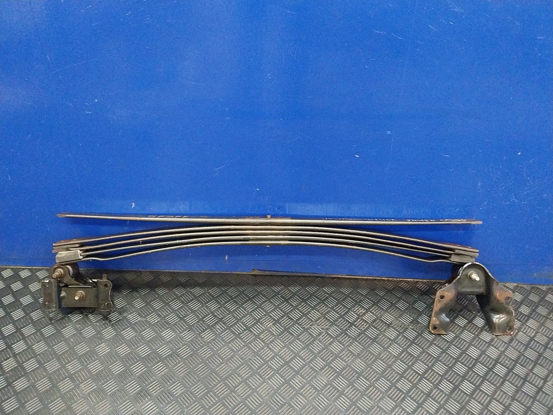 Ballesta Trasera para Ford Transit, Caja Cerr. Largo 95
