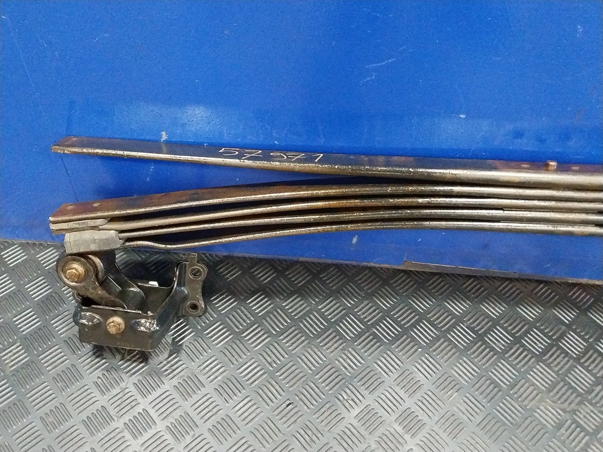 Ballesta Trasera para Ford Transit, Caja Cerr. Largo 95