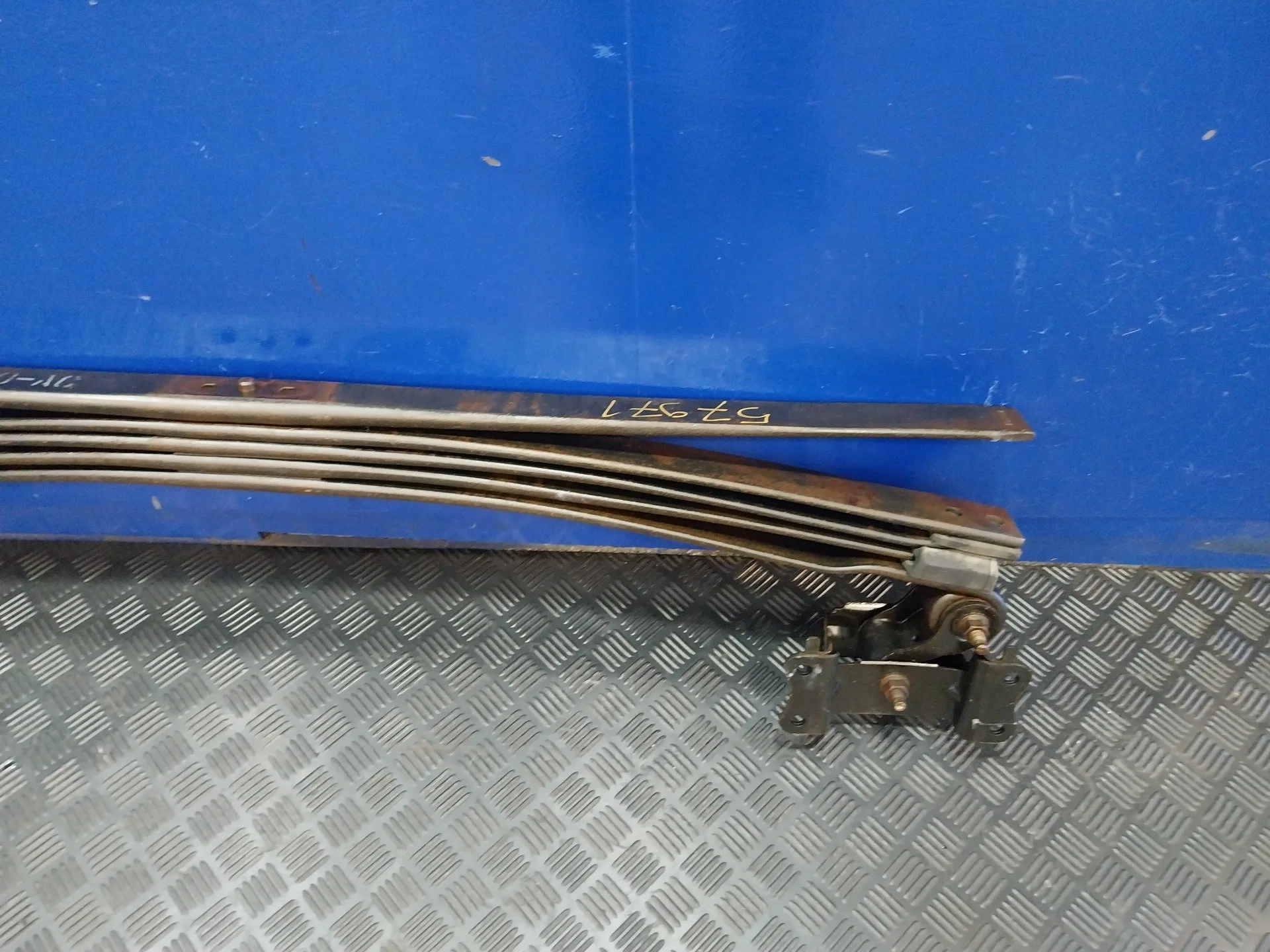 Ballesta Trasera para Ford Transit, Caja Cerr. Largo 95